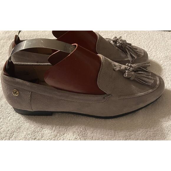 Tahari Loafers Womans 7.5 Alessia Gray Suede Tassel Flat Slip-on Shoes - Picture 4 of 7